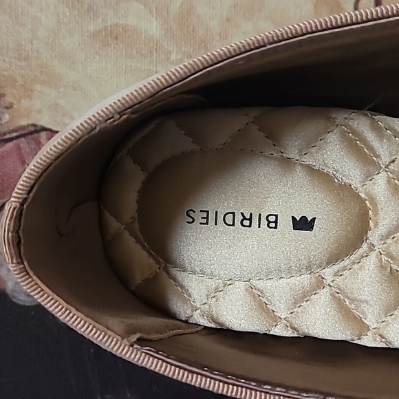 Birdies Tan Suede Loafers Slip-On Elegance - Picture 2 of 12